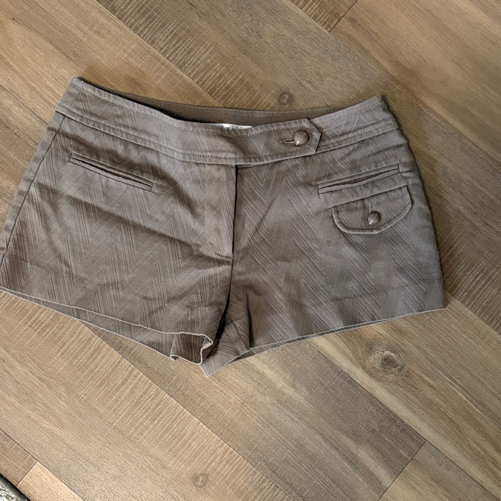 Trina Turk Taupe Women's Shorts